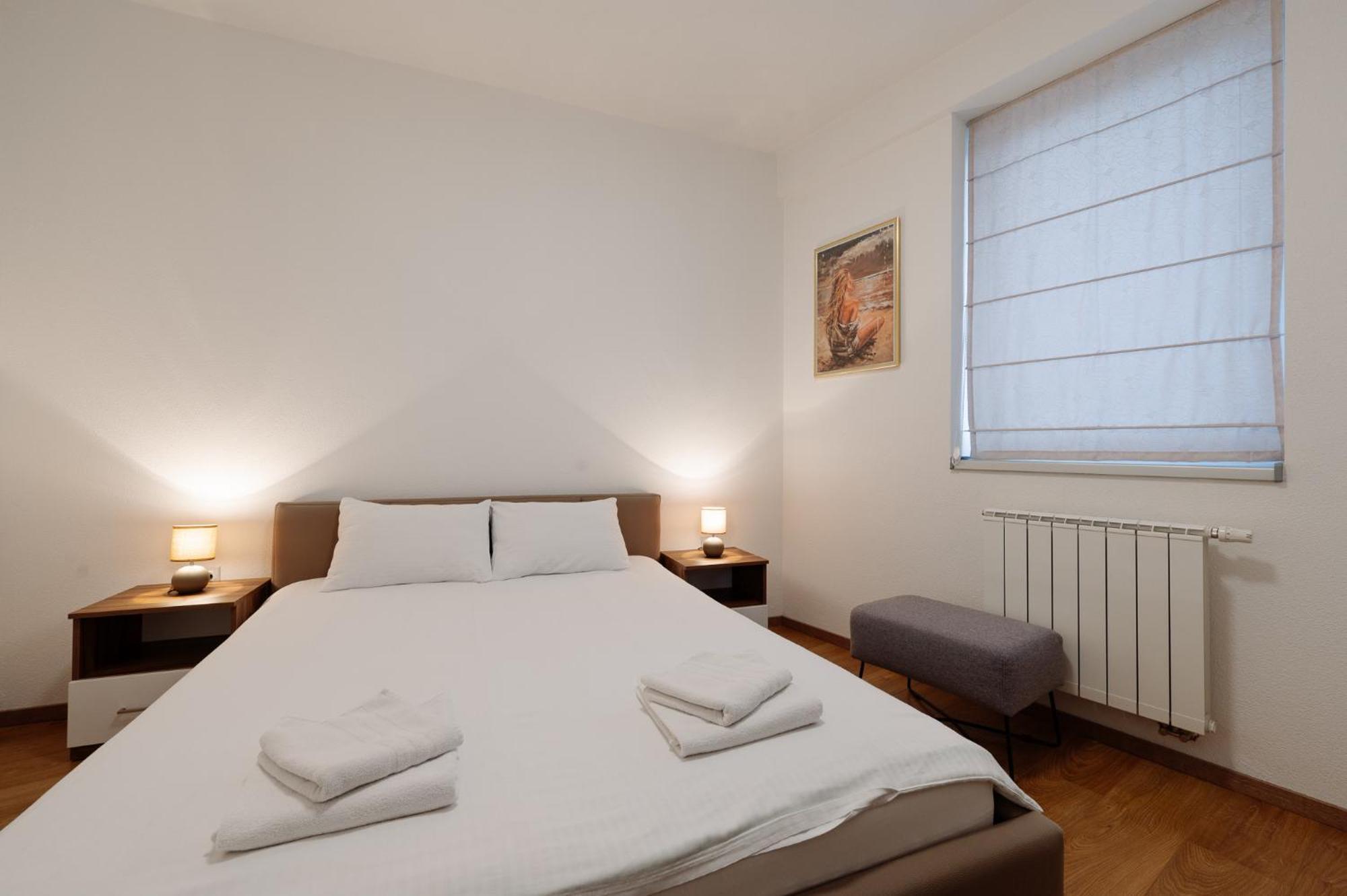 Apartman Square Trg Prijedor Eksteriør bilde